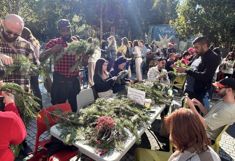 Winterfest-wreathmaking